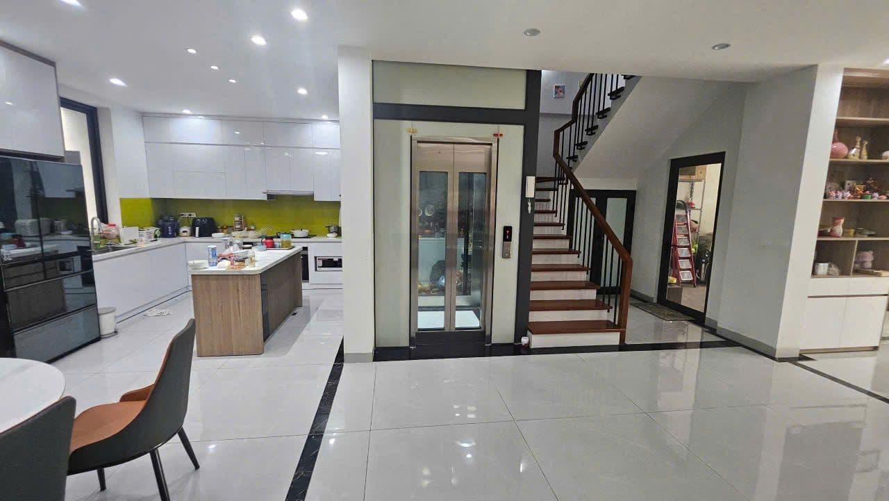 Hàng hiếm Cho thuê Liền kề 100m2 Khu đô thị Geleximco Lê Trọng Tấn 75 triệu/tháng — ảnh 3 trong 5