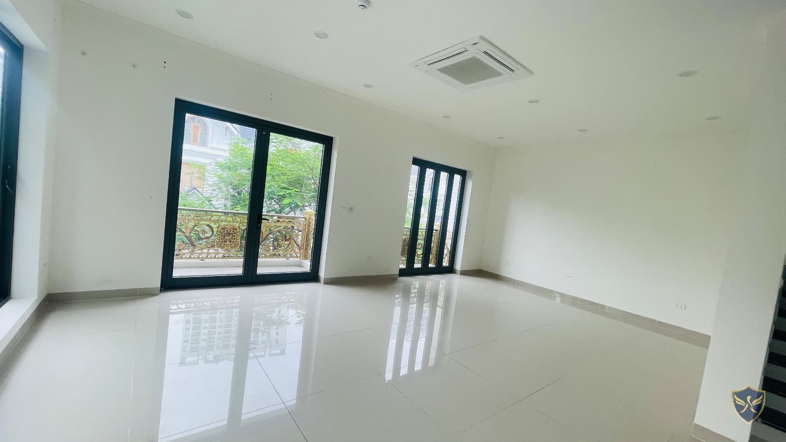 Biệt thự 200,3m² Khu đô thị Dương Nội cho thuê - ngang 9m, ô tô tránh nhau, đường 11.5m — ảnh 5 trong 9