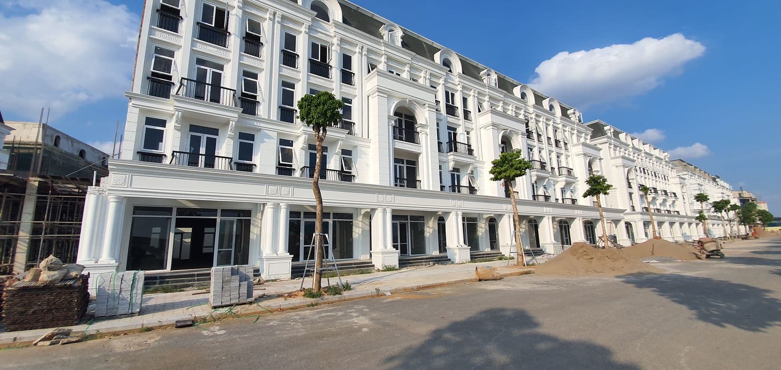 Duy nhất Cho thuê Liền kề 105m2 5 tầng tại Louis City Đại Mỗ Phường Đại Mỗ Hà Nội