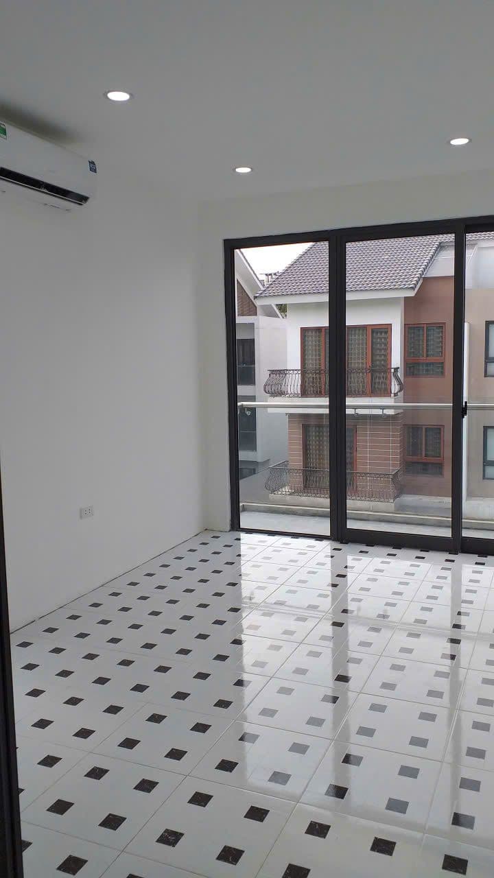Hiếm Cho thuê Biệt thự Khu đô thị Dương Nội 180m2, khu dân trí cao — ảnh 3 trong 5