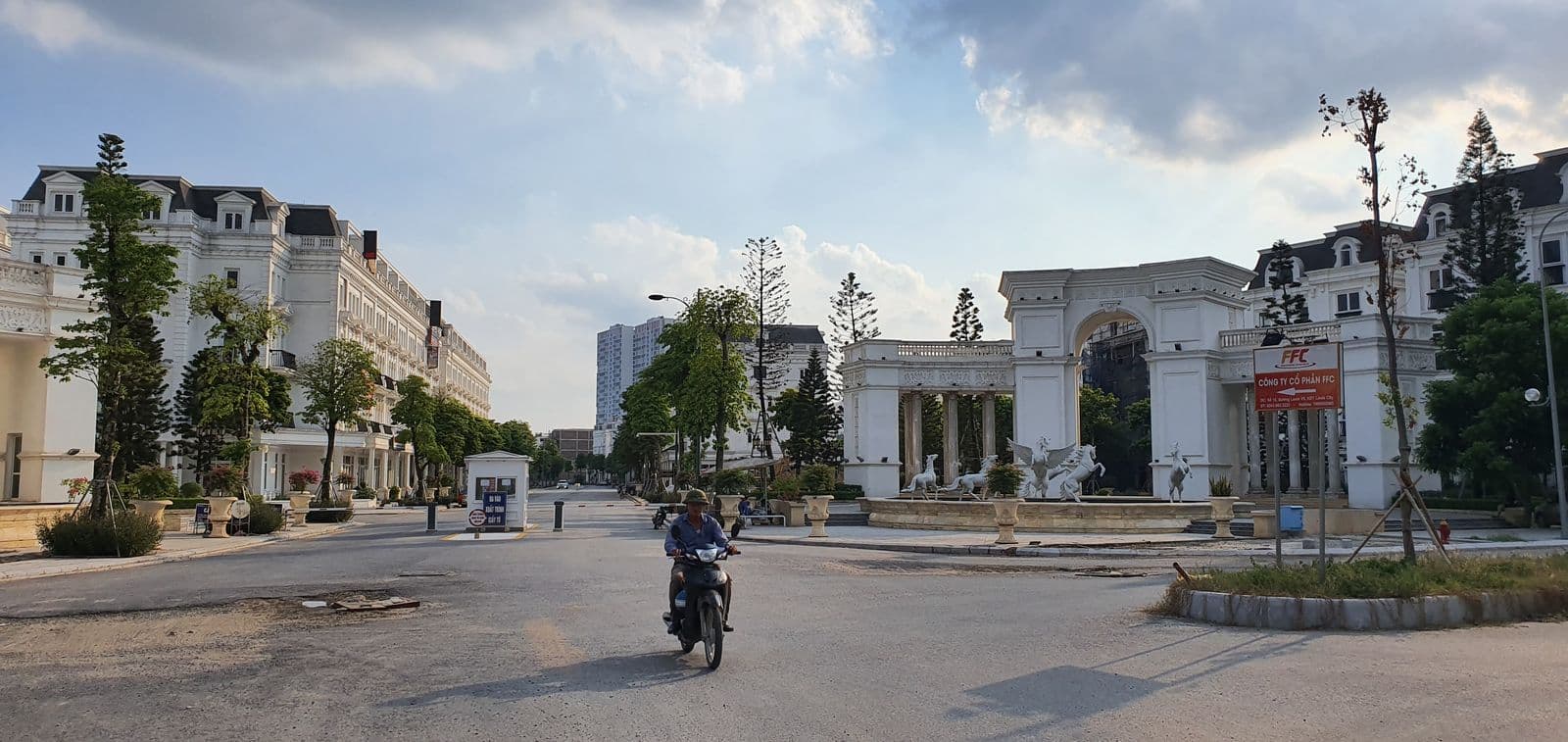 Nhà đẹp Cho thuê Liền kề 105m2 5 tầng tại Louis City Đại Mỗ Phường Đại Mỗ Hà Nội — ảnh 2 trong 5