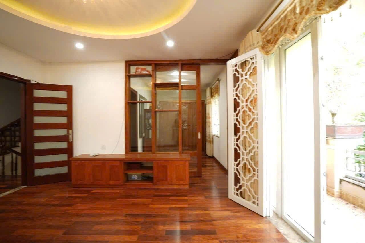 Vị trí đắc địa Cho thuê Biệt thự 240m2 4 tầng 6 phòng ngủ tại Khu đô thị An Hưng Phường Dương Nội 4