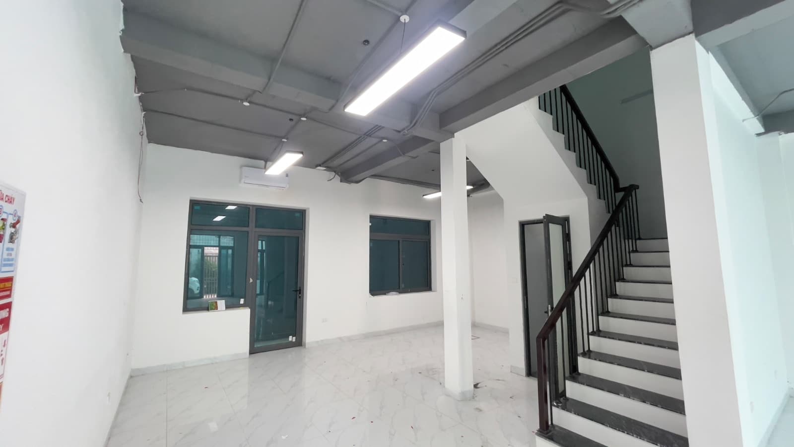 Cho thuê Liền kề 110m2 4 tầng tại Phường Dương Nội Hà Nội, nhà mới đẹp — ảnh 3 trong 8