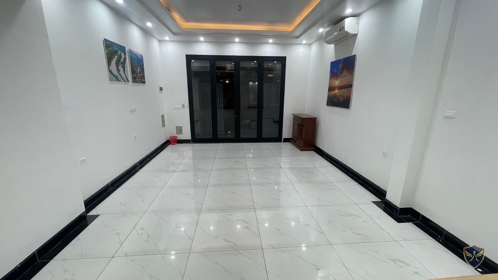 Liền kề Khu đô thị An Hưng 82,3m2 cần cho thuê, đường trước nhà 12m, mặt tiền 5m, hợp làm văn phòng