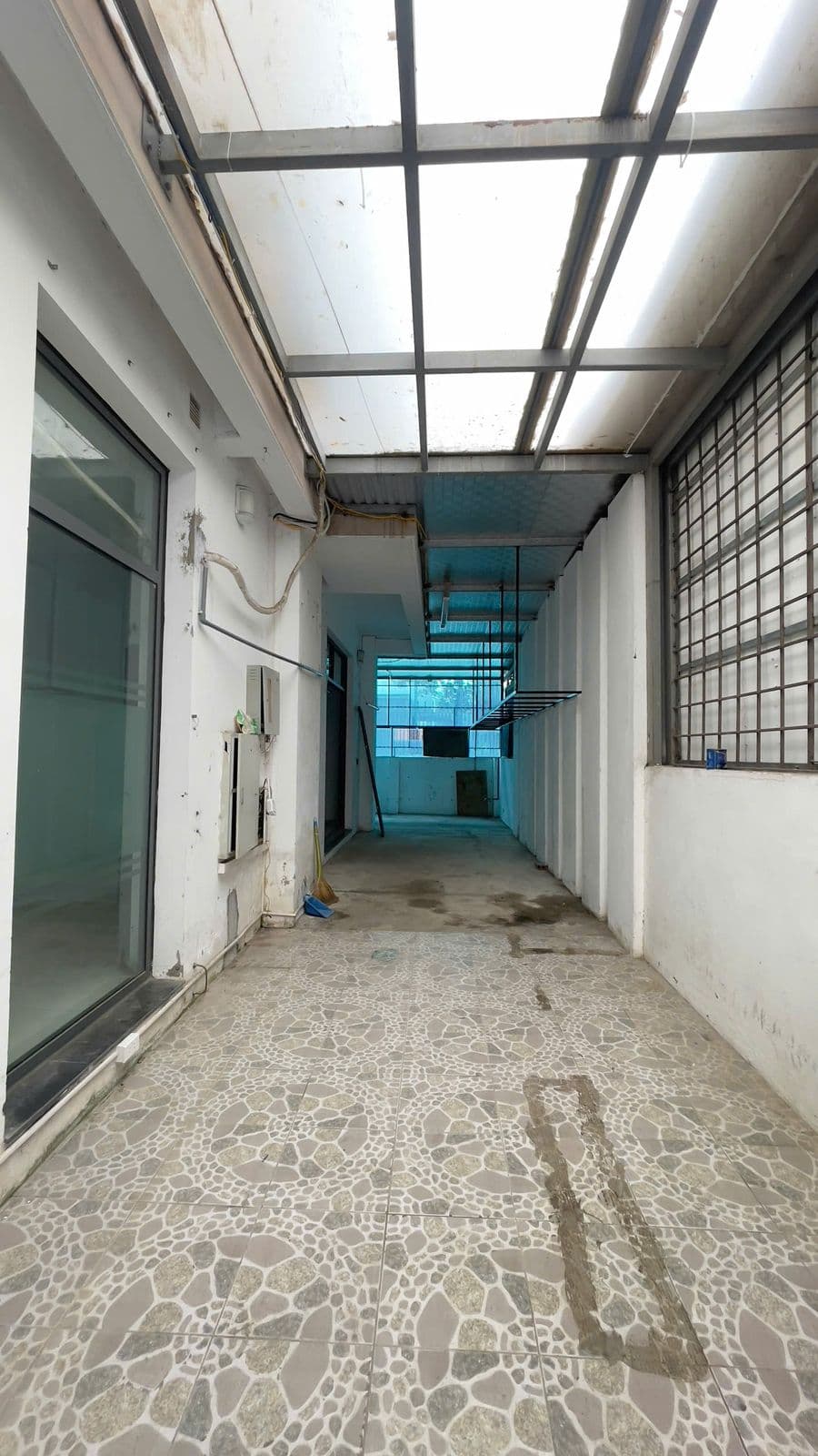 Hiếm Cho thuê Biệt thự 180m2 Khu đô thị Dương Nội, khu dân trí cao