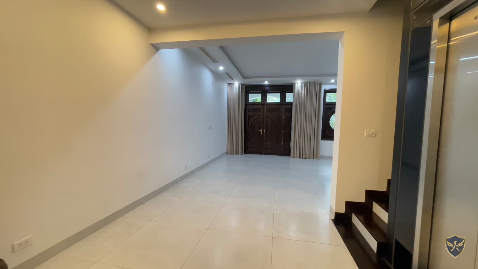 Cho thuê biệt thự song lập 198,3m2 Geleximco Lê Trọng Tấn - ngang 12m, ô tô tránh nhau, đường 13.5m — ảnh 2 trong 8