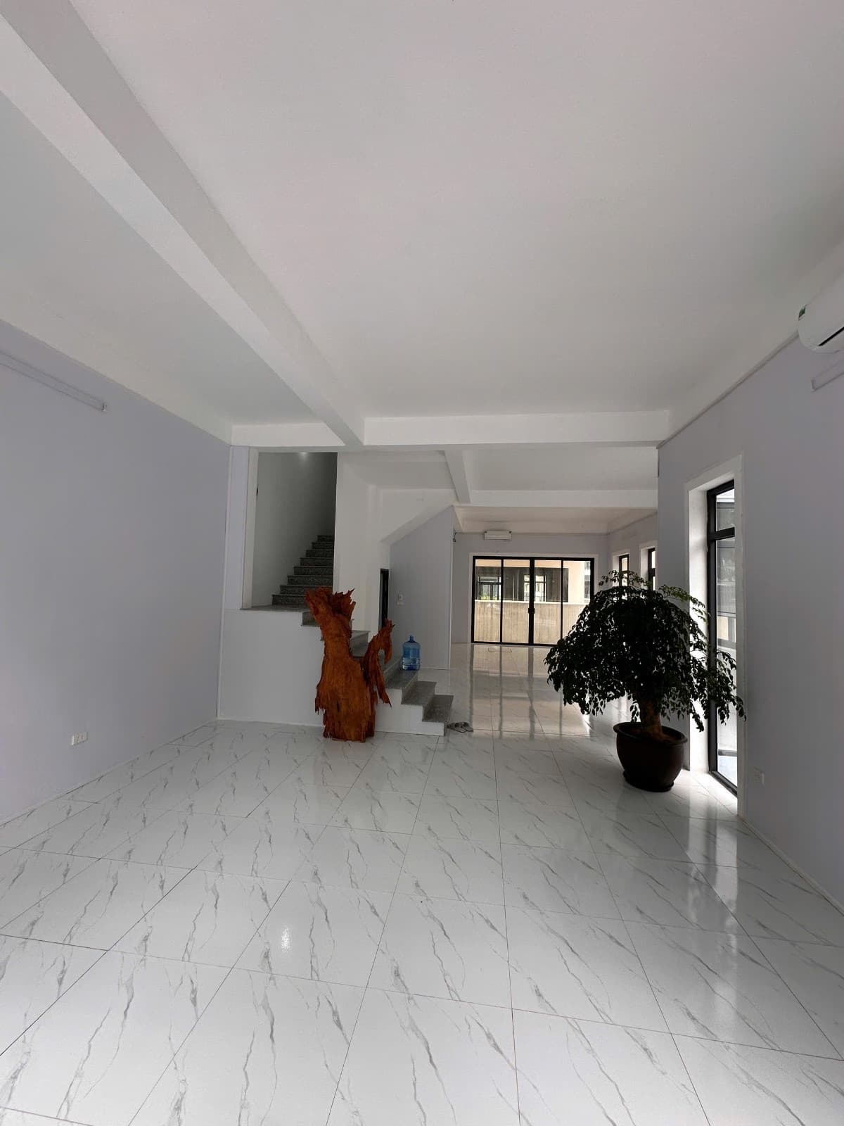 Duy nhất Cho thuê Biệt thự Khu đô thị Dương Nội 180m2 4 tầng