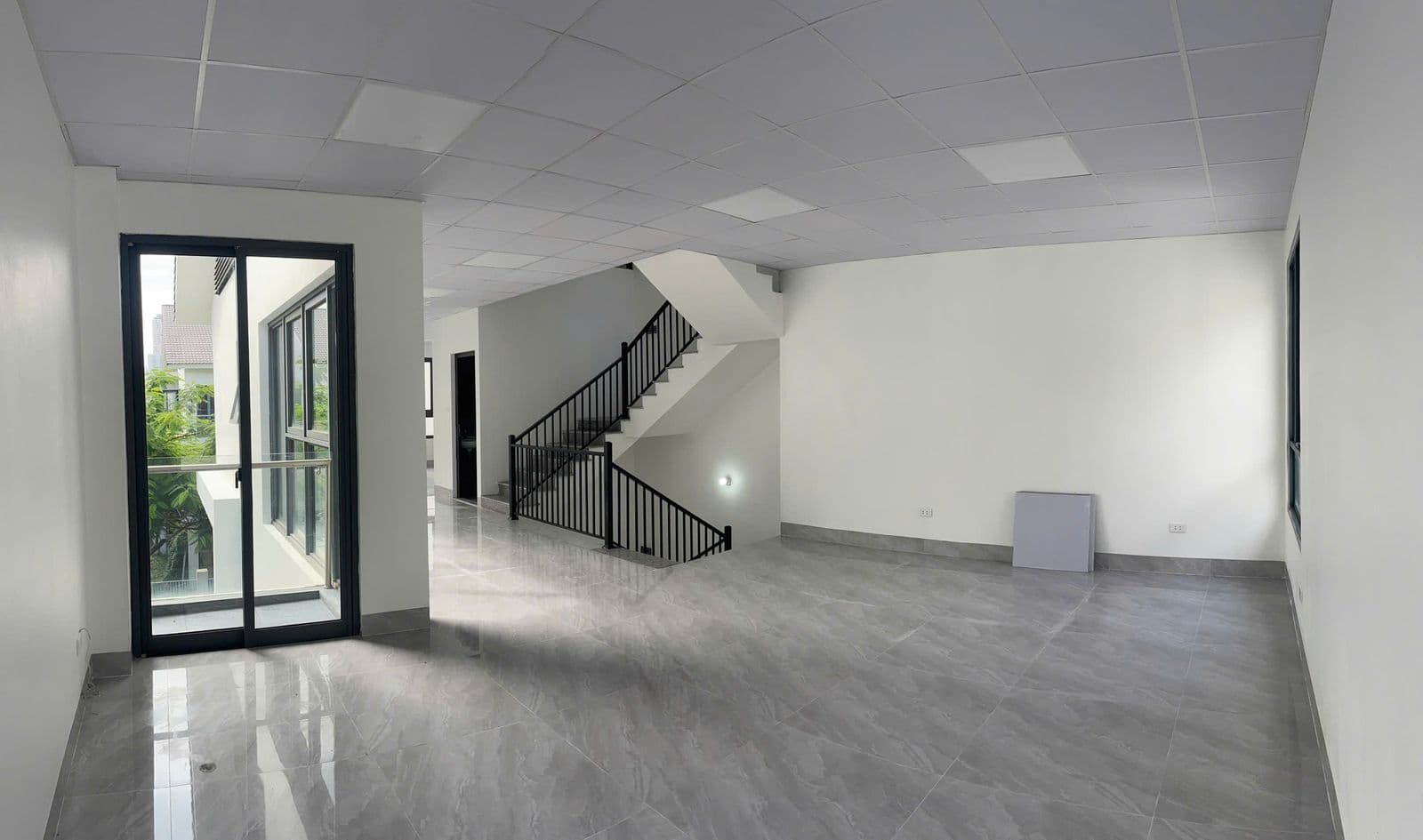 Cho thuê Biệt thự Khu đô thị Dương Nội 200m2, mặt bằng kinh doanh — ảnh 2 trong 5