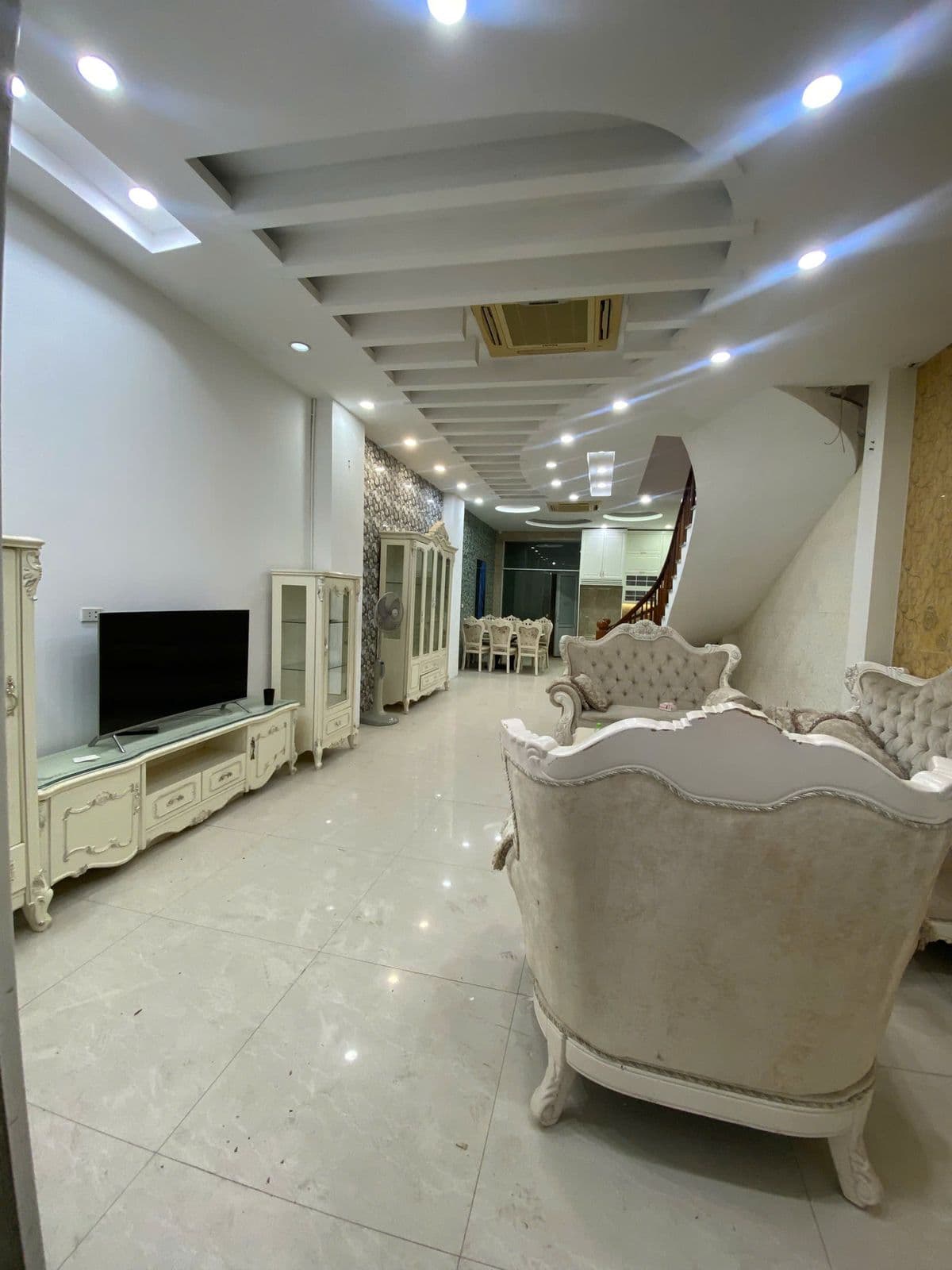 Cho thuê Liền kề 120m2 Khu đô thị Geleximco Lê Trọng Tấn 33 triệu/tháng