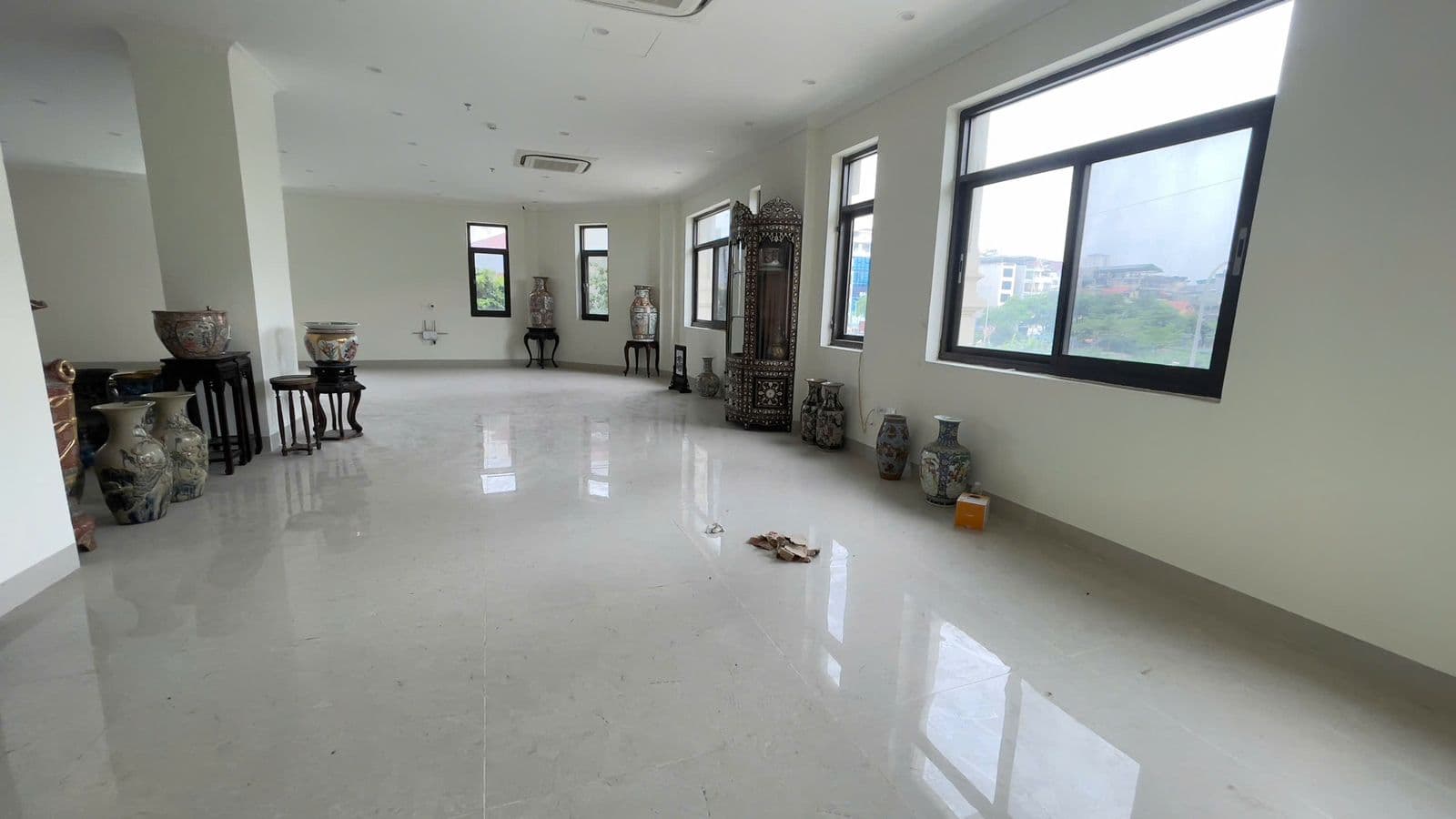 Cho thuê Liền kề 90m2 Him Lam Vạn Phúc 50 triệu/tháng, mặt bằng kinh doanh