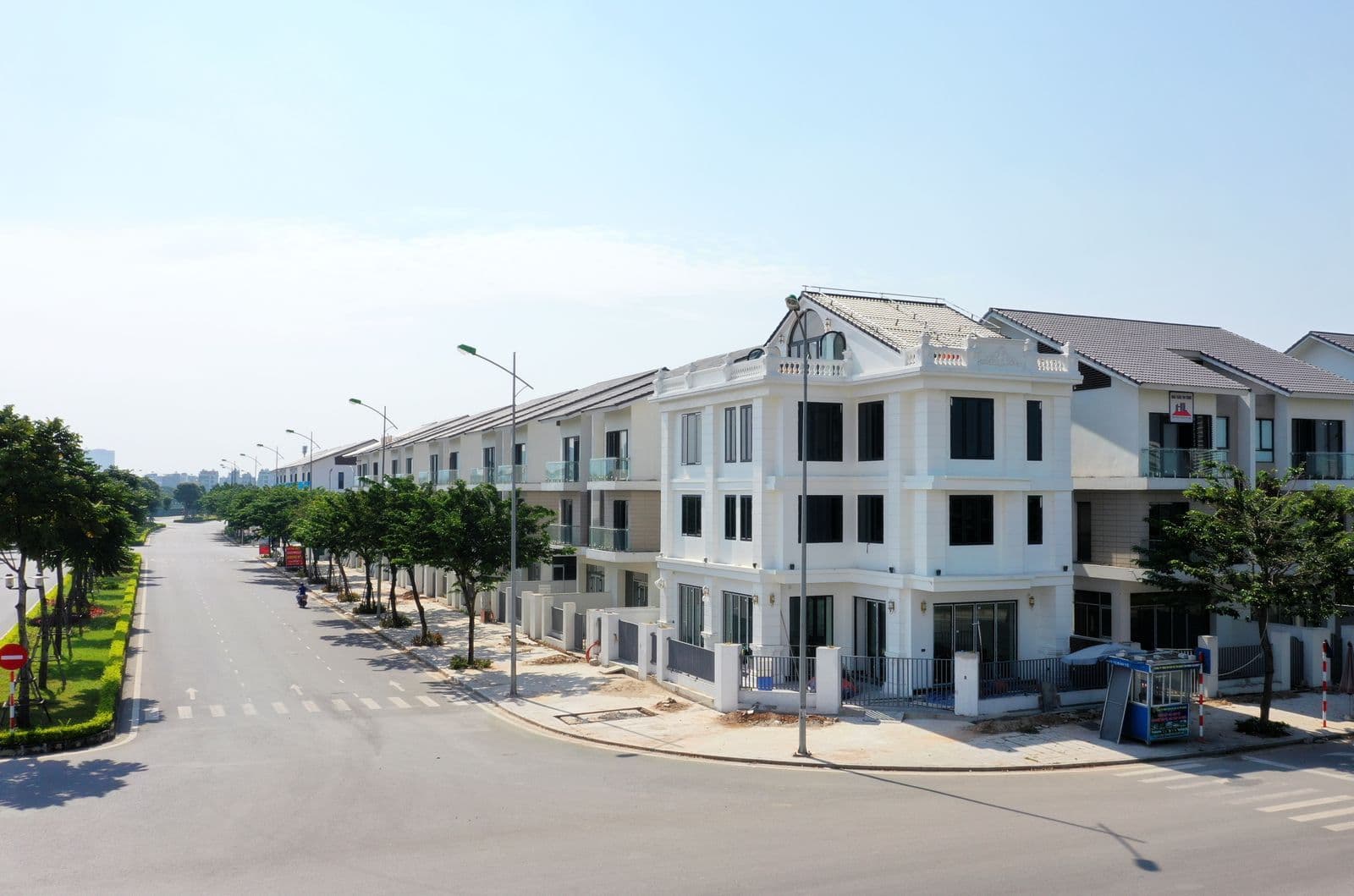 Hiếm Cho thuê Biệt thự 180m2 Khu đô thị Dương Nội 38 triệu/tháng