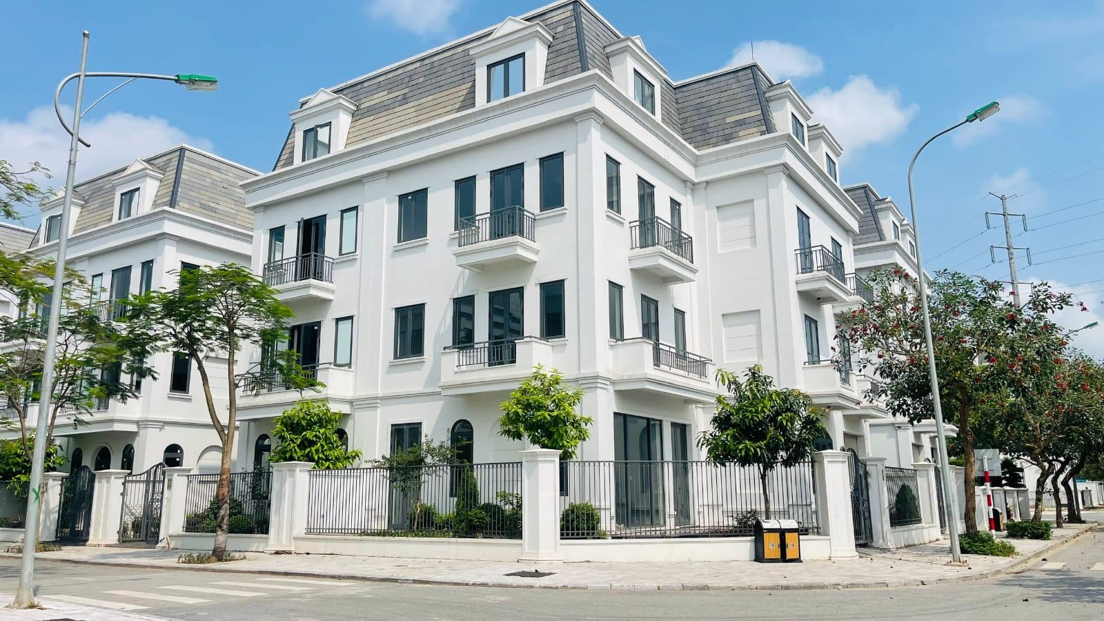 Bán biệt thự R03.08 KĐT Dương Nội, 170m2 xây thô, 26,21 tỷ