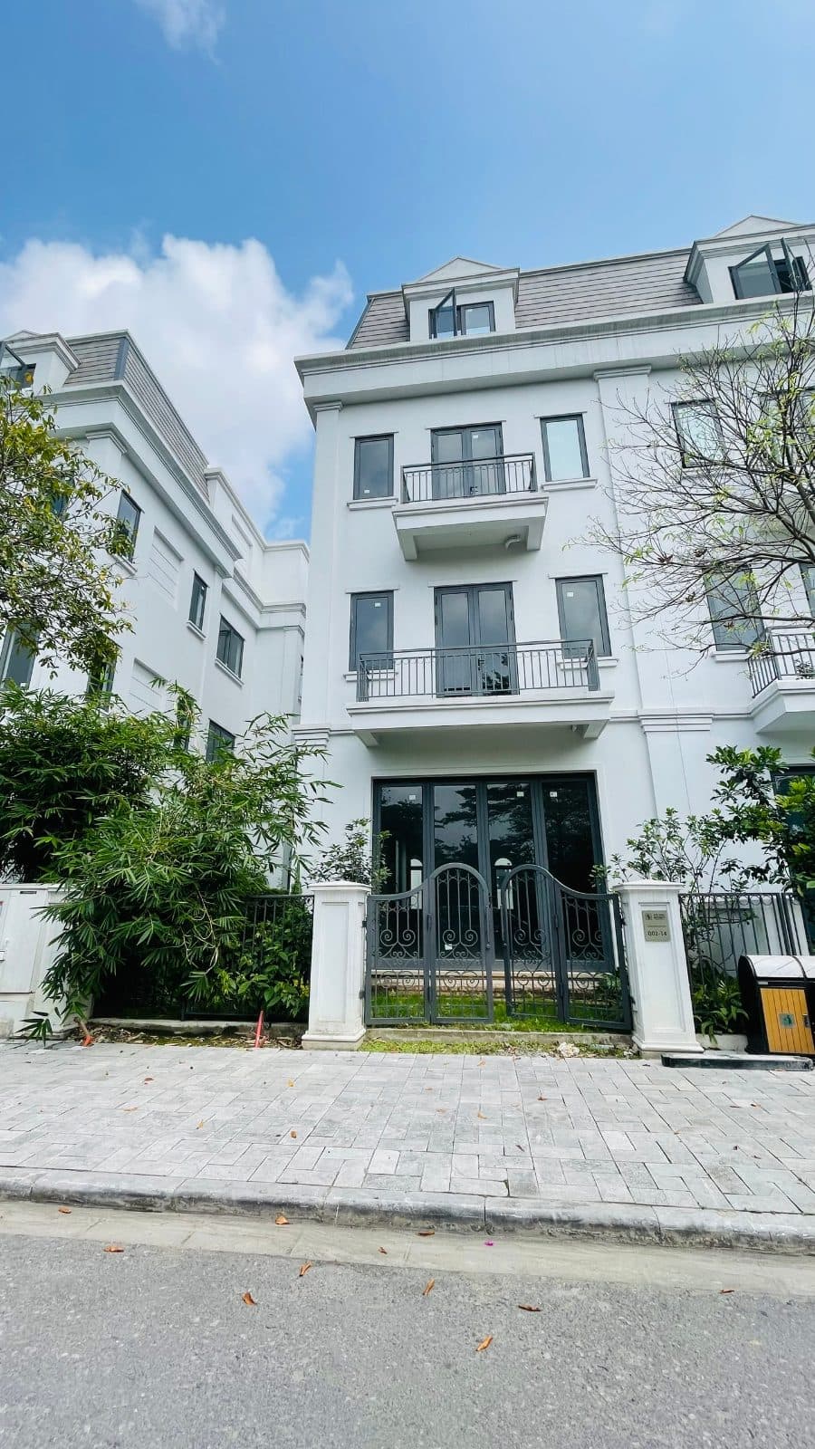 Solasta Mansion R01.29: biệt thự 4 tầng, 435,5m2 sàn, sổ sẵn