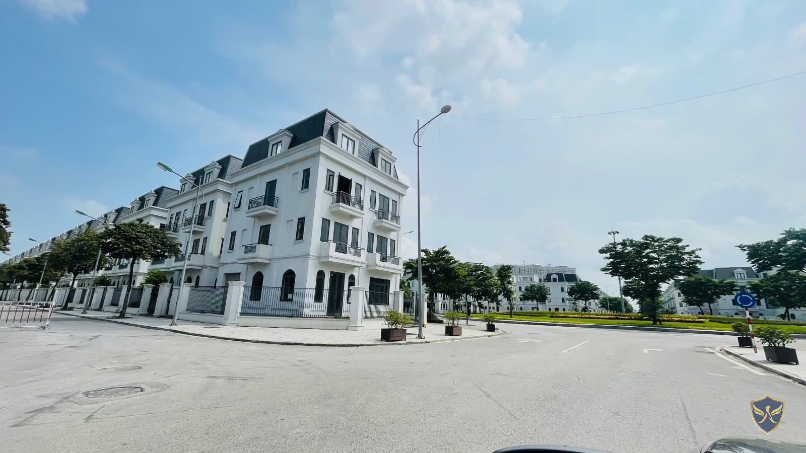 Liền kề 105m² FLC Premier Parc Đại Mỗ cần cho thuê - ngang 7,5m, 5 tầng, có sẵn nội thất cơ bản