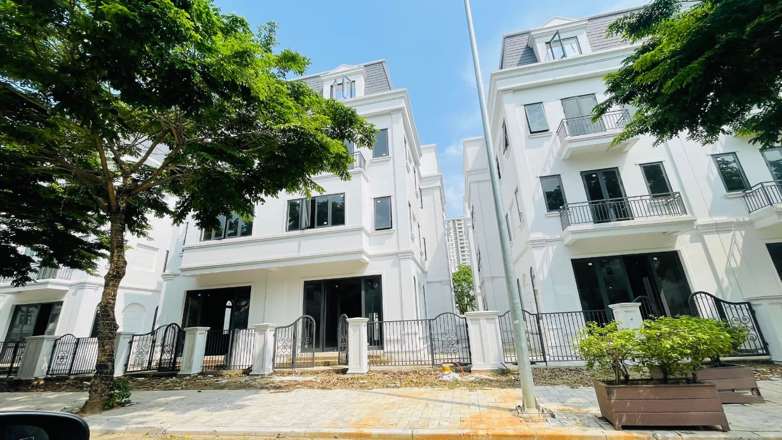 Biệt thự Solasta Mansion R03.20 170m2 — 79 triệu/m2 sàn