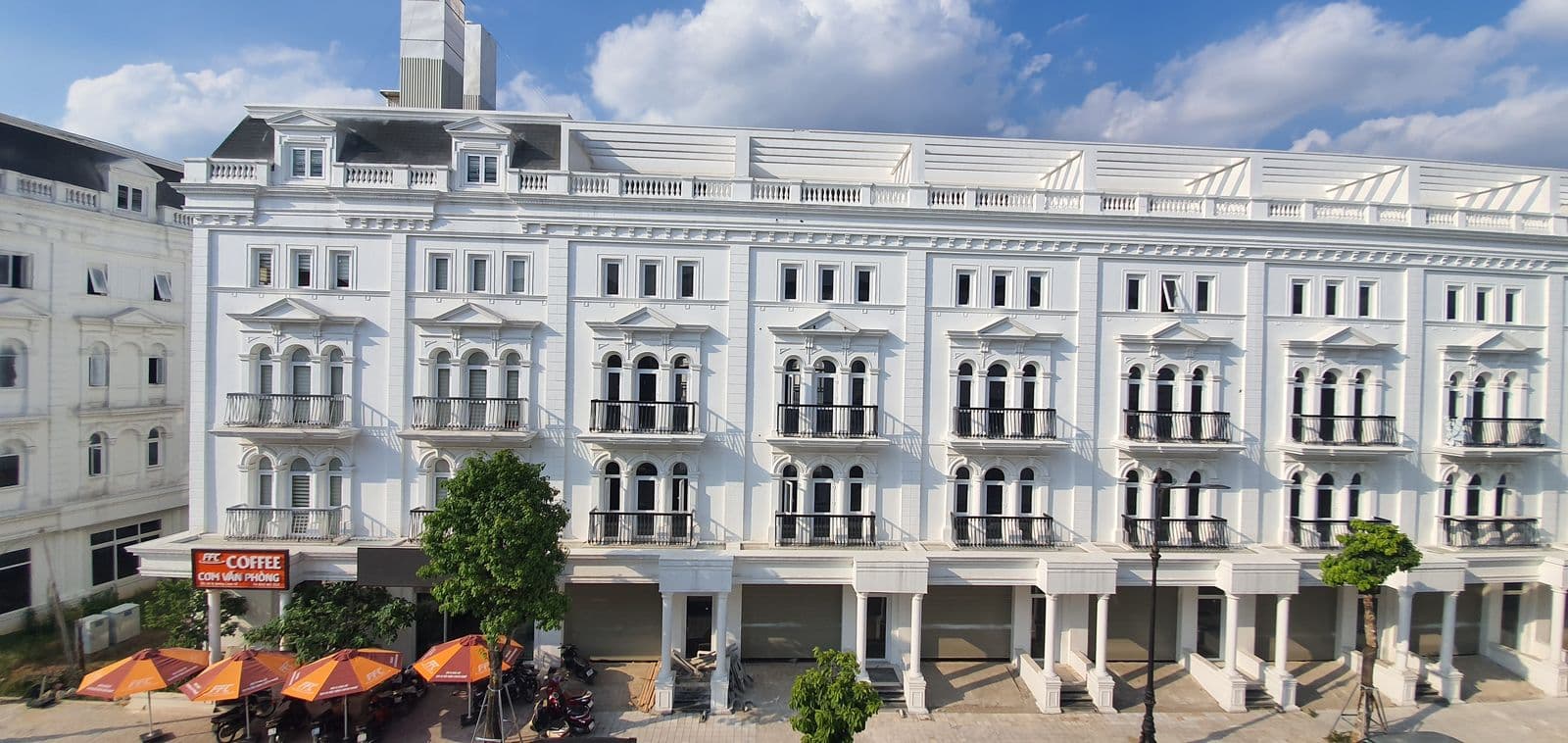 Cho thuê Liền kề Louis City Đại Mỗ 105m2 5 tầng, chỉ 60 triệu/tháng