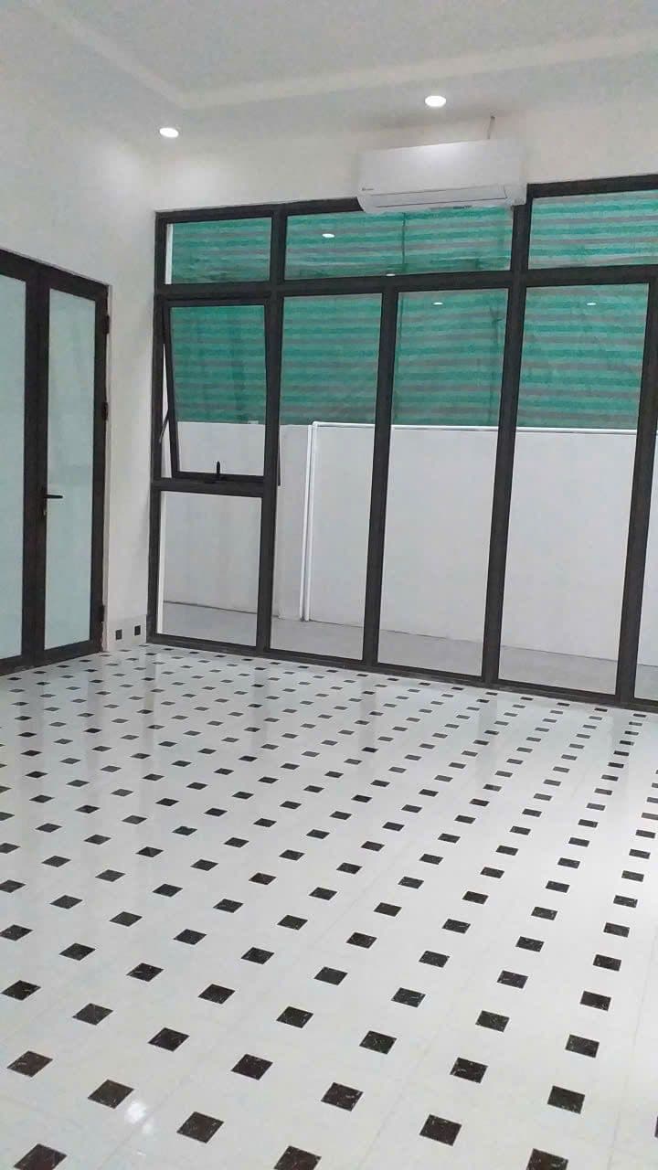 Cho thuê Biệt thự 180m2 tại Khu đô thị Dương Nội, nhà đẹp ở ngay — ảnh 2 trong 5