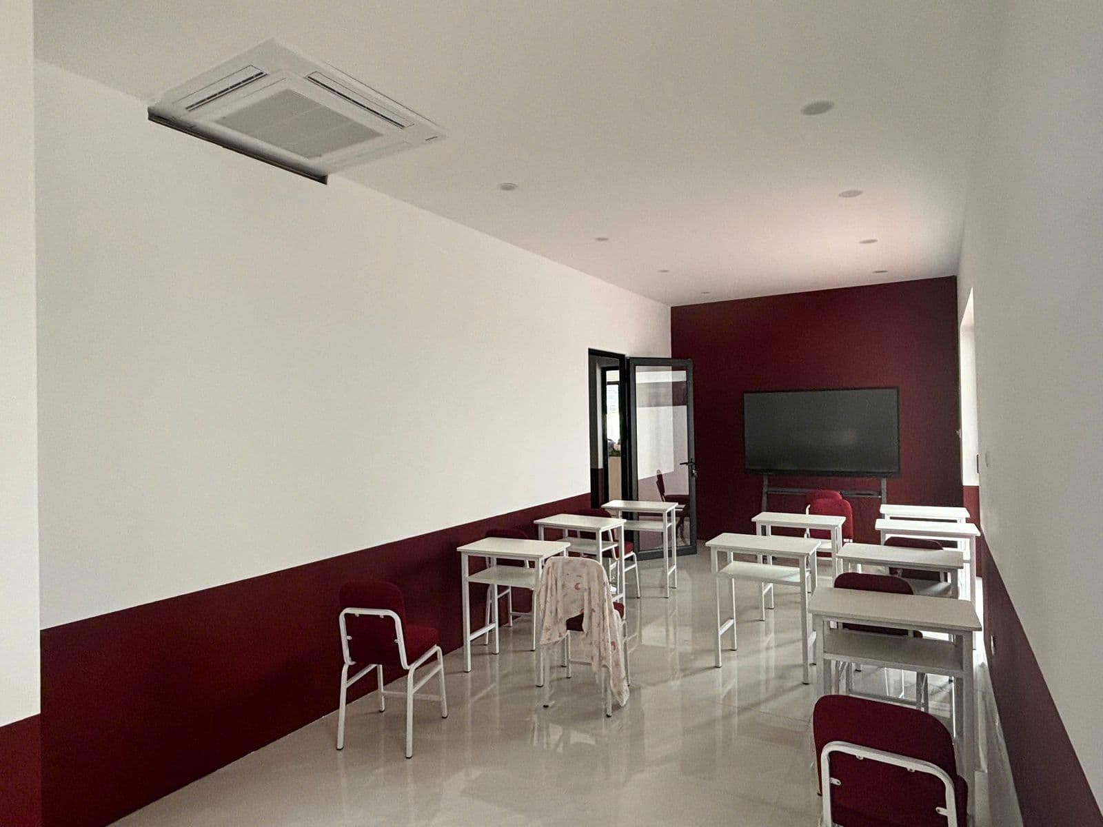 Trống ngay Cho thuê Biệt thự 200m2 Khu đô thị Dương Nội 50 triệu/tháng — ảnh 4 trong 5