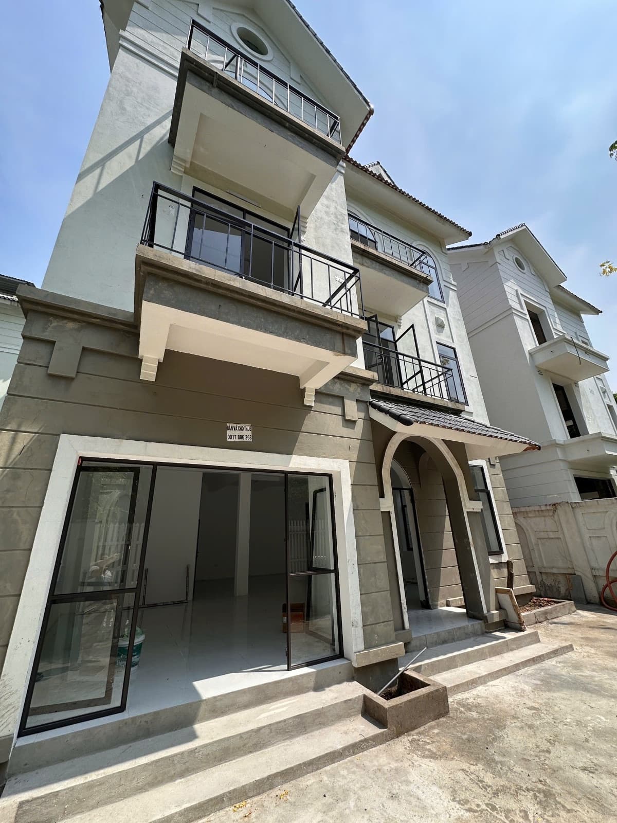 Mới về hàng Cho thuê Biệt thự 200m2 4 tầng Geleximco, nhà mới đẹp