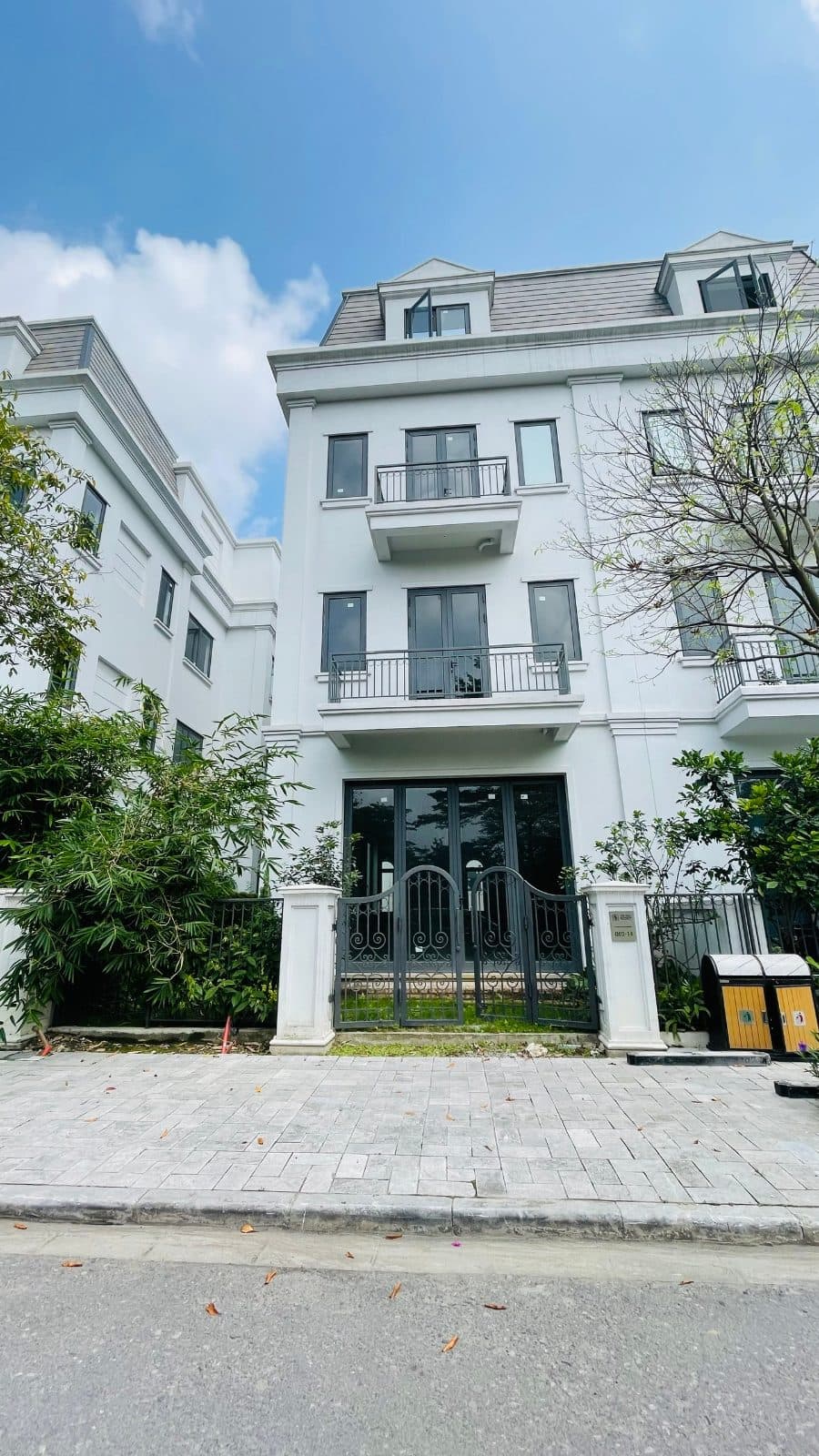 Biệt thự dãy Q01 Solasta Mansion, căn Q01.26, 212,5m2, KĐT Dương Nội