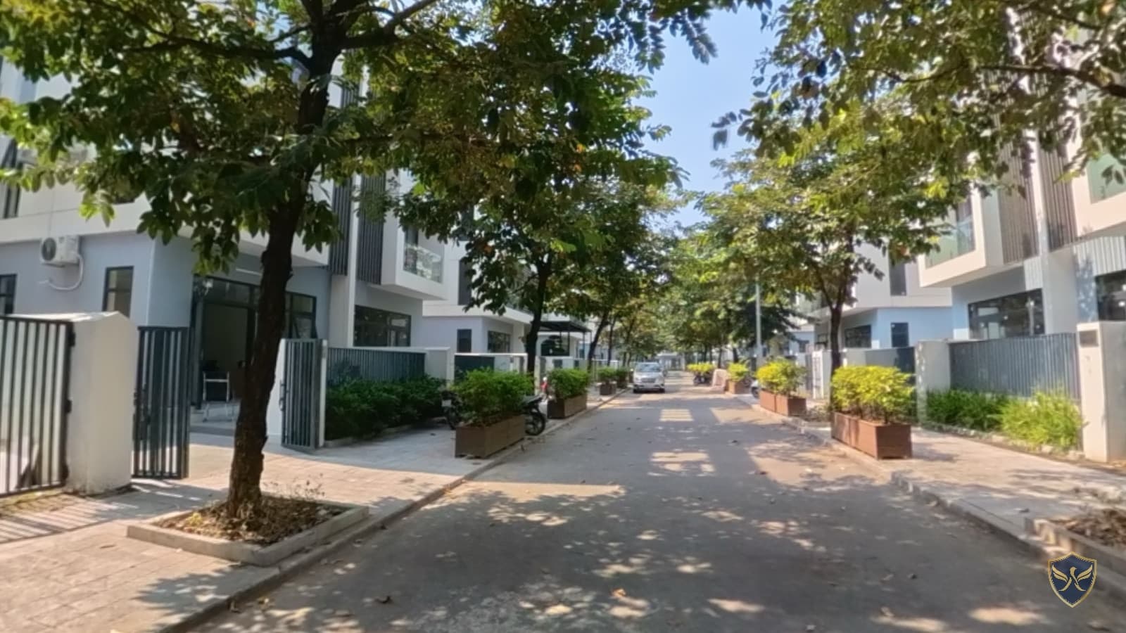 Bán biệt thự 198m2 Khu đô thị Dương Nội - mặt tiền rộng 9m, pháp lý sổ đỏ chính chủ — ảnh 2 trong 10