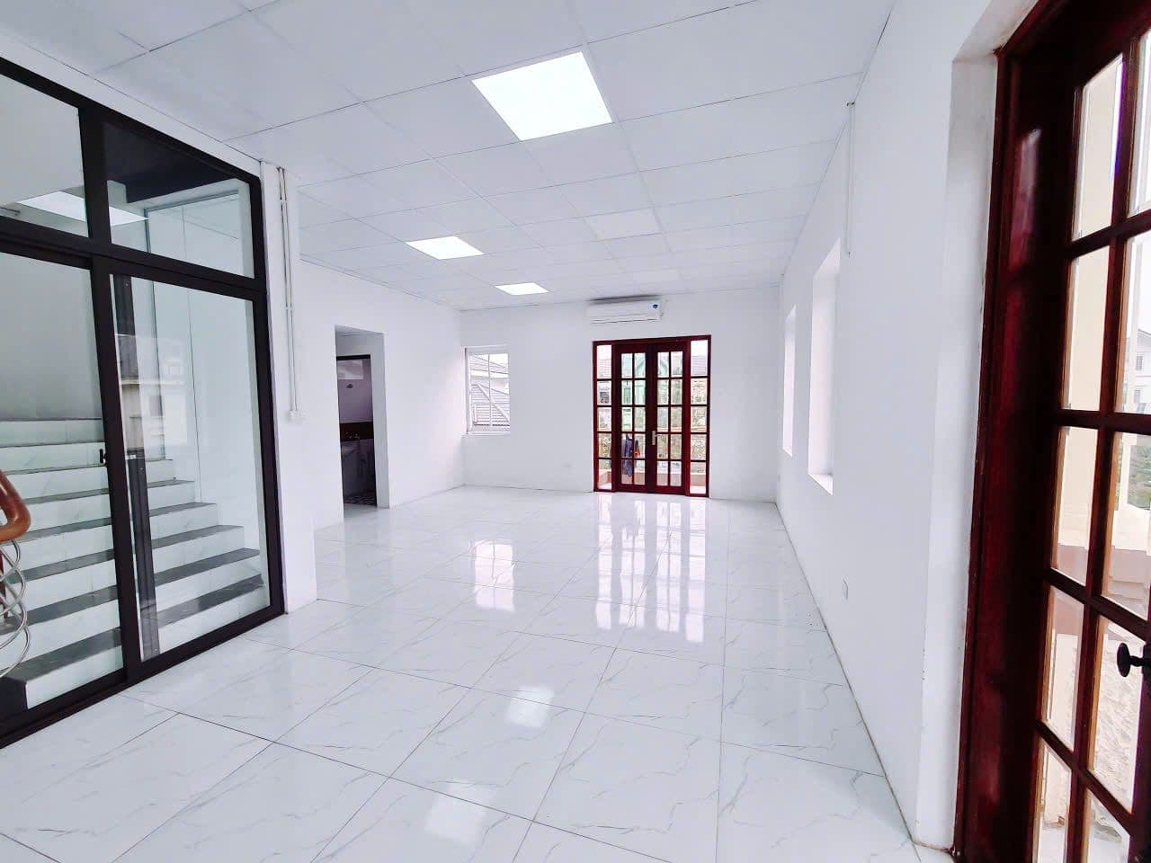 Duy nhất Cho thuê Biệt thự Khu đô thị Dương Nội 180m2, duy nhất khu vực — ảnh 3 trong 5