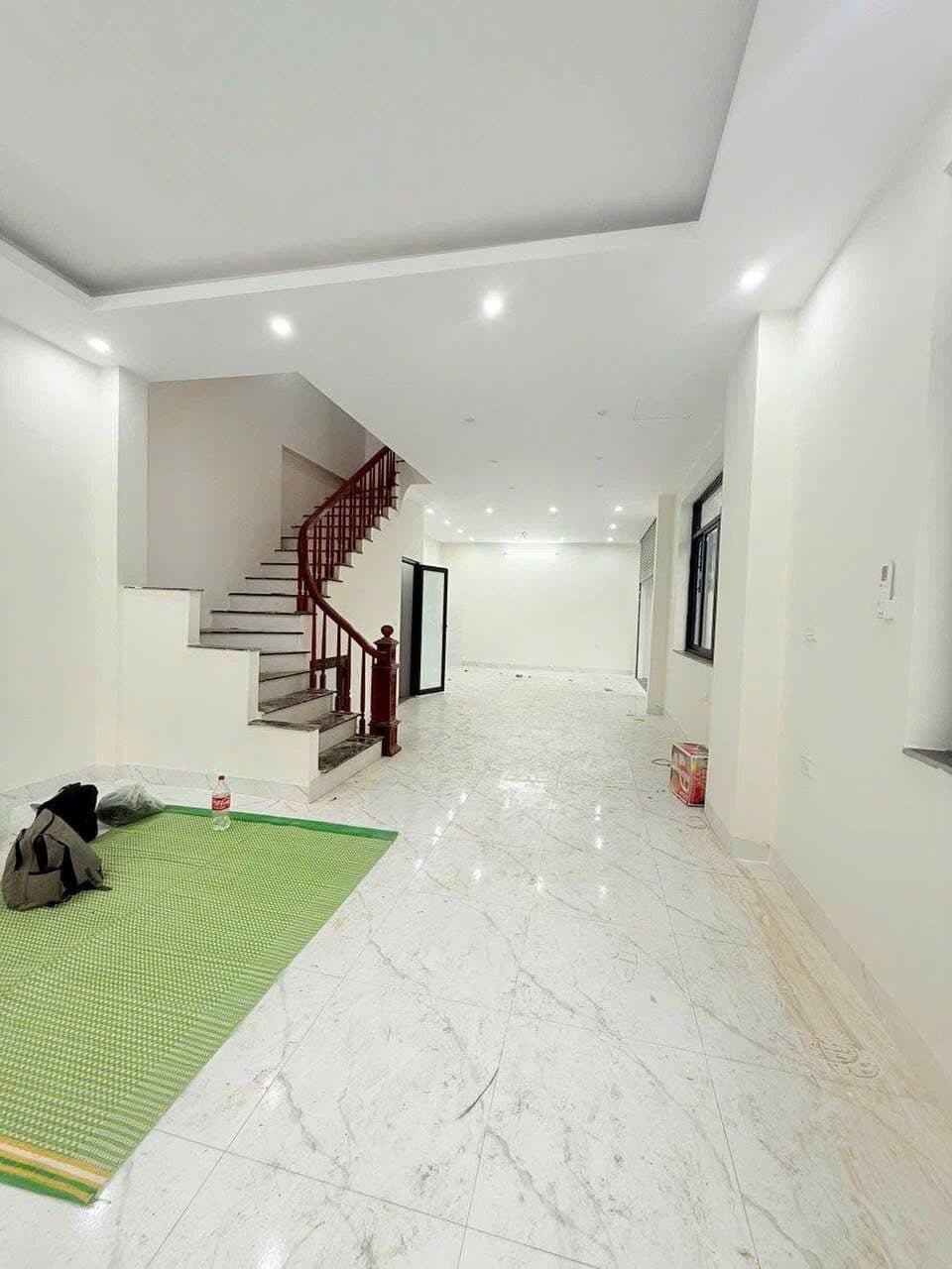Cho thuê Biệt thự 203m2 Khu đô thị Geleximco Lê Trọng Tấn, khu dân trí cao — ảnh 3 trong 4